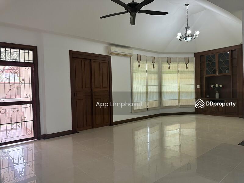 Nibbana Shade, Chon Buri (Pattaya), No. 95/274 Village No. 13, Phatthanakan Road, Nong Pru, Bang Lamung (Pattaya), Chon Buri (Pattaya), 3 Bedrooms, 270 sqm, Single Detached House For Sale, by Sathida Limphasut (App), 11319438 - DDproperty.com