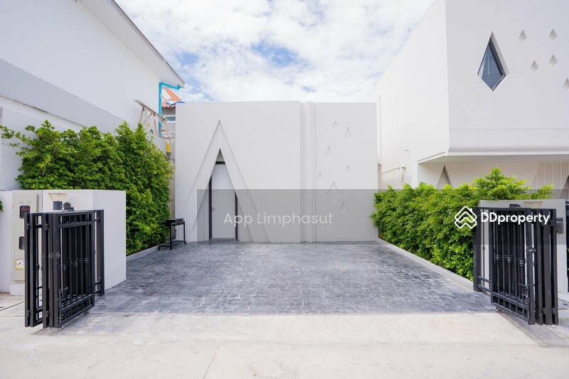 Inara Villa, Chon Buri (Pattaya), Thappraya Road, Bang Lamung, Bang Lamung (Pattaya), Chon Buri (Pattaya), 3 Bedrooms, 220 sqm, Single Detached House For Sale, by Sathida Limphasut (App), 11320331 - DDproperty.com