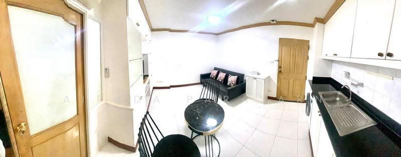 Rin House Condo, Bangkok, Soi Sukhumvit 39, Khlong Tan Nua, Watthana, Bangkok, 1 Bedroom, 47 sqm, Condo For Rent, by Airada Parasarn, 11320522 - DDproperty.com
