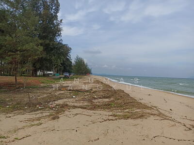 ขาย - ขายที่ดิน ชายทะเล 1 ไร่ 82.8 ตรว. บางสะพานน้อย จ.ประจวบฯ, ประจวบคีรีขันธ์