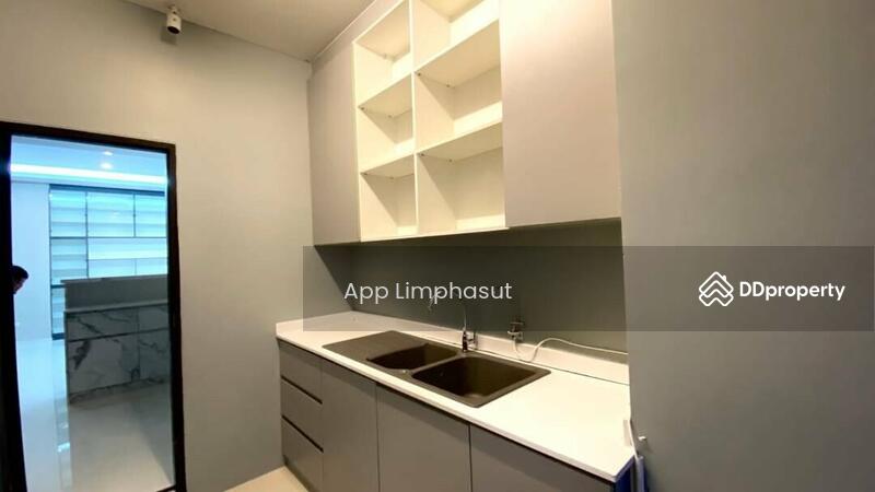 Seabreeze Villa Pattaya, Chon Buri (Pattaya), ถนนสุขุมวิท, Bang Lamung, Bang Lamung (Pattaya), Chon Buri (Pattaya), 5 Bedrooms, 580 sqm, Single Detached House For Sale, by Sathida Limphasut (App), 11321196 - DDproperty.com