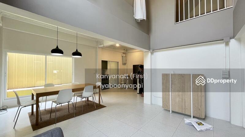 Town home, Bangkok, สุขุมวิท 71, Khlong Tan Nua, Watthana, Bangkok, 4 Bedrooms, 323 sqm, Townhouse For Rent, by First Kanyanatt, 11323157 - DDproperty.com