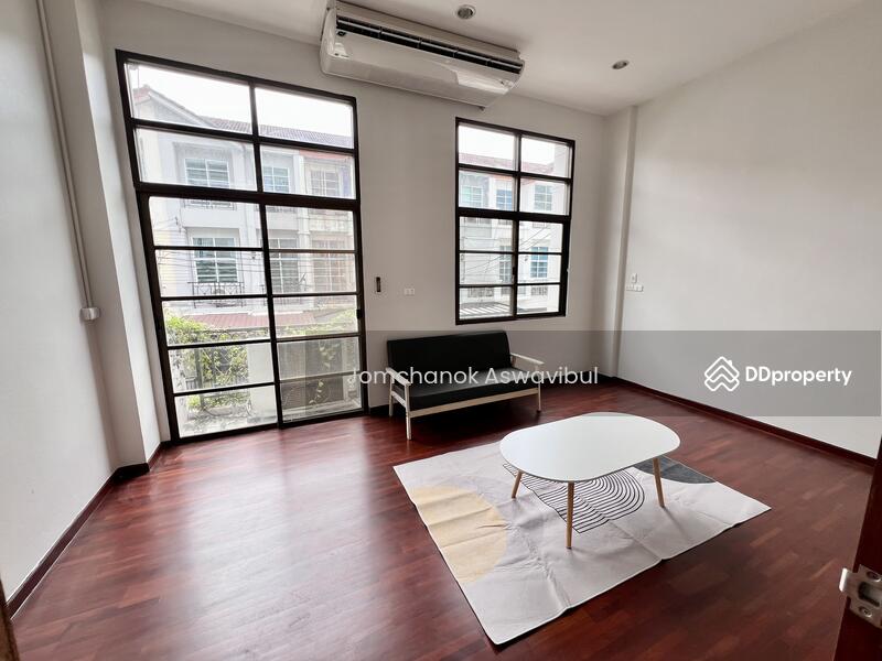 ขาย - Townhouse Sukhumvit 52, กรุงเทพ
