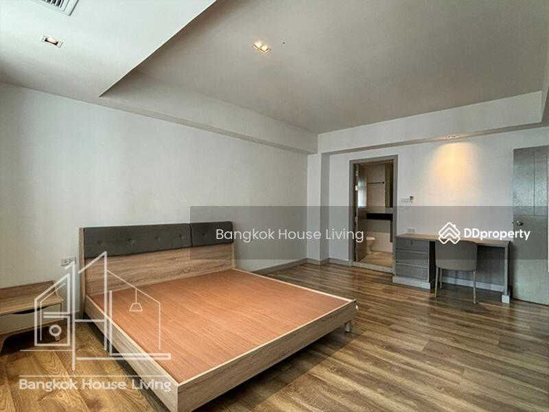 Villa Bajaj, Bangkok, Soi Sukhumvit 19, Khlongtoei Nua, Watthana, Bangkok, 2 Bedrooms, 160 sqm, Apartment For Rent, by Bangkok House Living, 11327540 - DDproperty.com