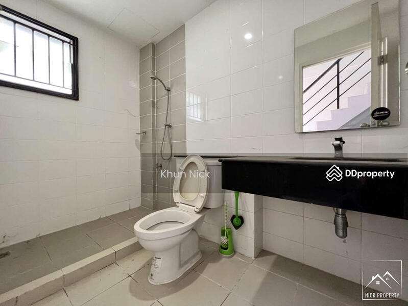 For Sale - Fifth Avenue Ladkrabang, Bangkok