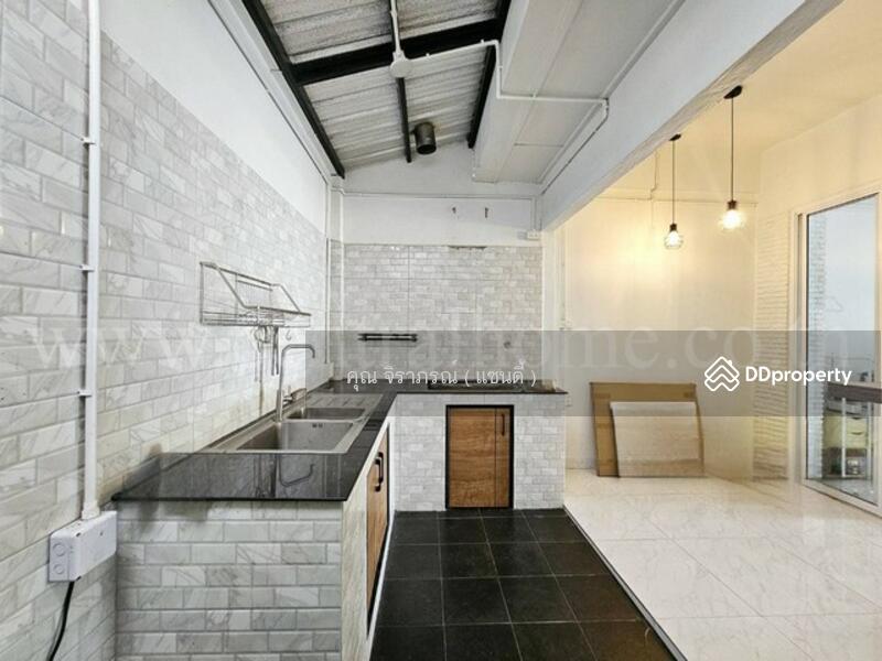 คู้บอน 27 แยก 48 รีโนเวทใหม่ ขายพร้อมผู้เช่า, Bangkok, คู้บอน, Tha Rang, Bang Khen, Bangkok, 2 Bedrooms, 90 sqm, Townhouse For Sale, by คุณ จิราภรณ์ ( แซนดี้ ), 11328417 - DDproperty.com