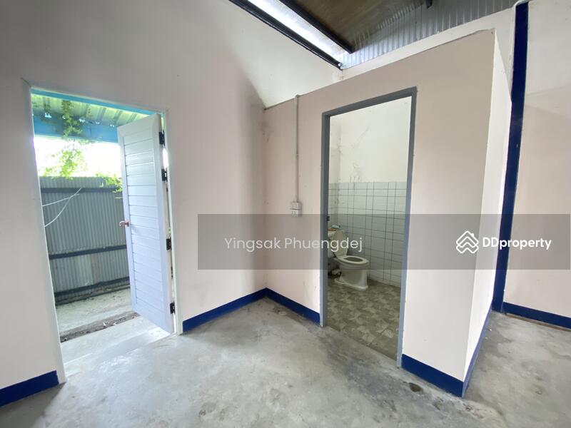 ห้องพักรายเดือน 2,000 บาท/เดือน