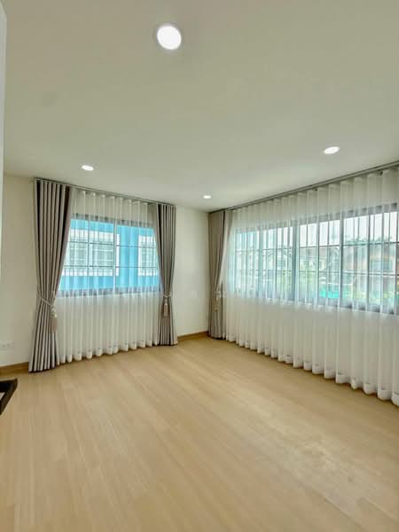 Sinthavee Park, Rayong, Ban Zhang, Ban Chang, Rayong, 5 Bedrooms, 100 sqm, Single Detached House For Sale, by ปสุตา สมใจนึก, 11336489 - DDproperty.com