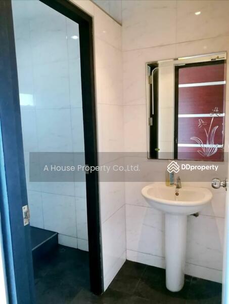 For Rent - Commercial building for rent, Laem Chabang, Sriracha, Chon Buri