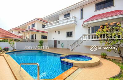 ขาย - 3 Bedroom Pool Villa Close to Palm Hills, เพชรบุรี
