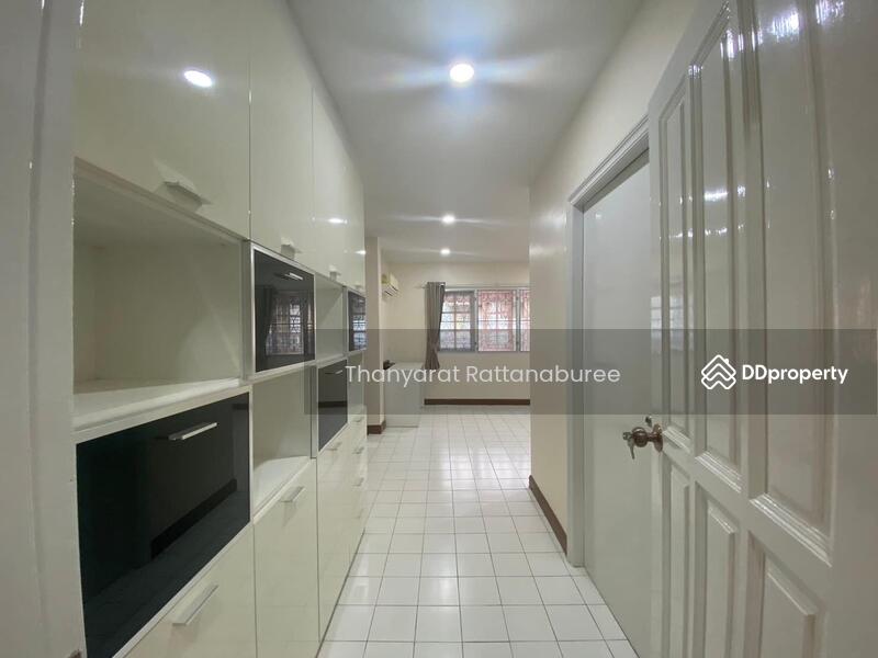 Townhouse for rent near BTS Phunnawithi, Bangkok, Bang Chak, Phra Khanong, Bangkok, 4 Bedrooms, 200 sqm, Townhouse For Rent, by Thanyarat Rattanaburee, 11341643 - DDproperty.com