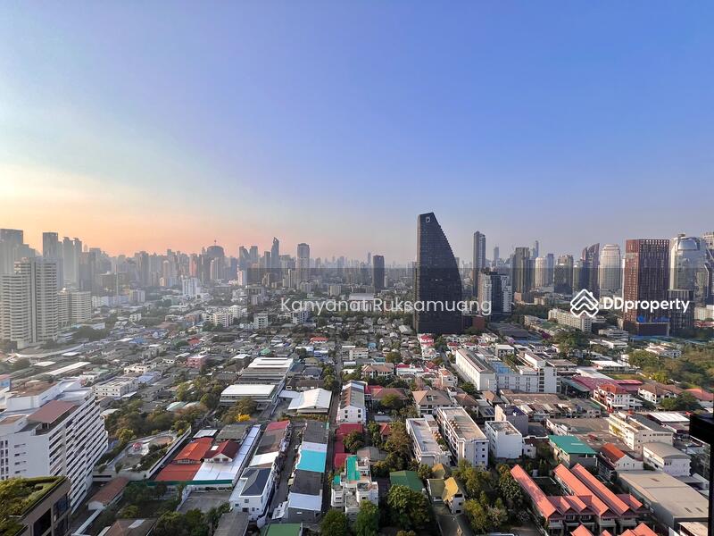 For Rent - Oka Haus Sukhumvit 36, Bangkok