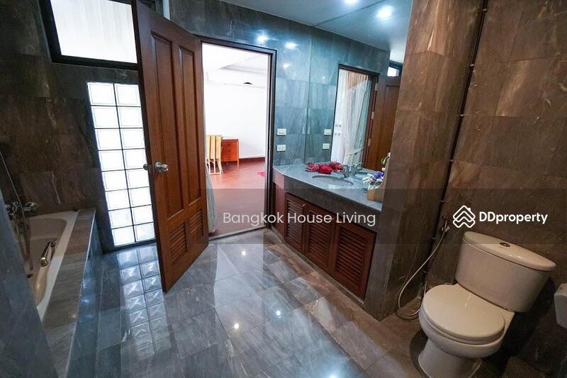 Raintree Village Apartment, Bangkok, 21 Soi Sukhumvit 41, Khlong Tan Nua, Watthana, Bangkok, 3 Bedrooms, 268 sqm, Condo For Rent, by Bangkok House Living, 11343432 - DDproperty.com