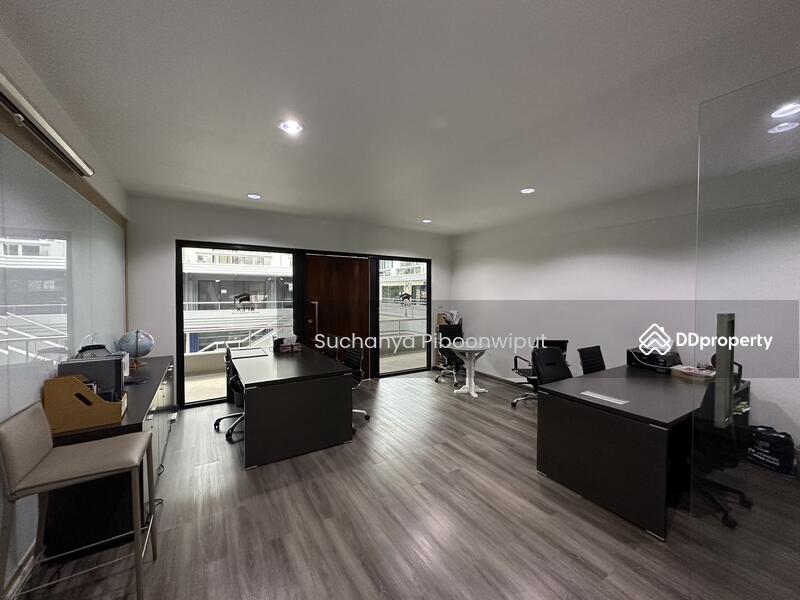 Space For Rent Ekamai : Open For Office | Showroom, Bangkok, เอกมัย, Khlong Tan Nua, Watthana, Bangkok, , 210 sqm, Office Space For Rent, by Suchanya Piboonwiput, 11345660 - DDproperty.com