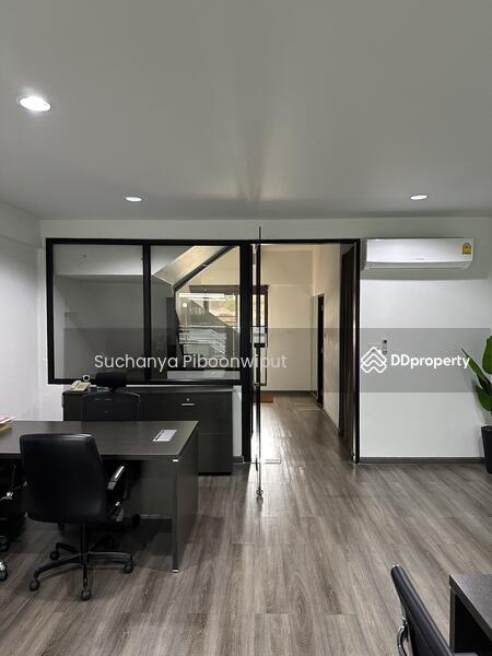 Space For Rent Ekamai : Open For Office | Showroom, กรุงเทพ, เอกมัย, คลองตันเหนือ, วัฒนา, กรุงเทพ, 210 ตร.ม., สำนักงาน ให้เช่า, โดย Suchanya Piboonwiput, 11345660 - DDproperty.com