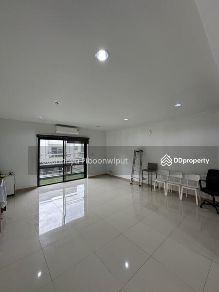 Space For Rent Ekamai : Open For Office | Showroom, กรุงเทพ, เอกมัย, คลองตันเหนือ, วัฒนา, กรุงเทพ, 210 ตร.ม., สำนักงาน ให้เช่า, โดย Suchanya Piboonwiput, 11345660 - DDproperty.com