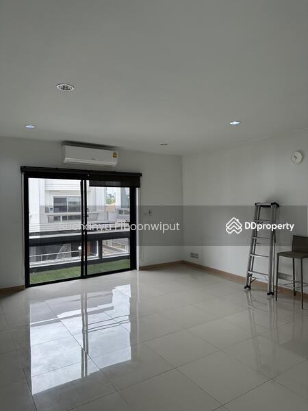 Space For Rent Ekamai : Open For Office | Showroom, Bangkok, เอกมัย, Khlong Tan Nua, Watthana, Bangkok, , 210 sqm, Office Space For Rent, by Suchanya Piboonwiput, 11345660 - DDproperty.com