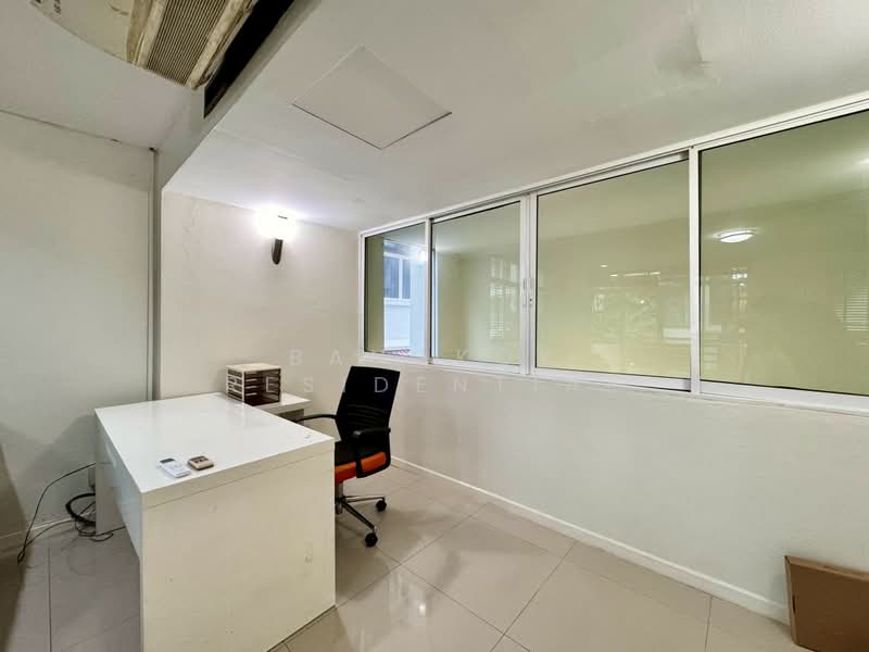 Townhous, Bangkok, Sukhumvit 31, Khlongtoei Nua, Watthana, Bangkok, 4 Bedrooms, 350 sqm, Townhouse For Rent, by Bangkok Residential, 11346975 - DDproperty.com