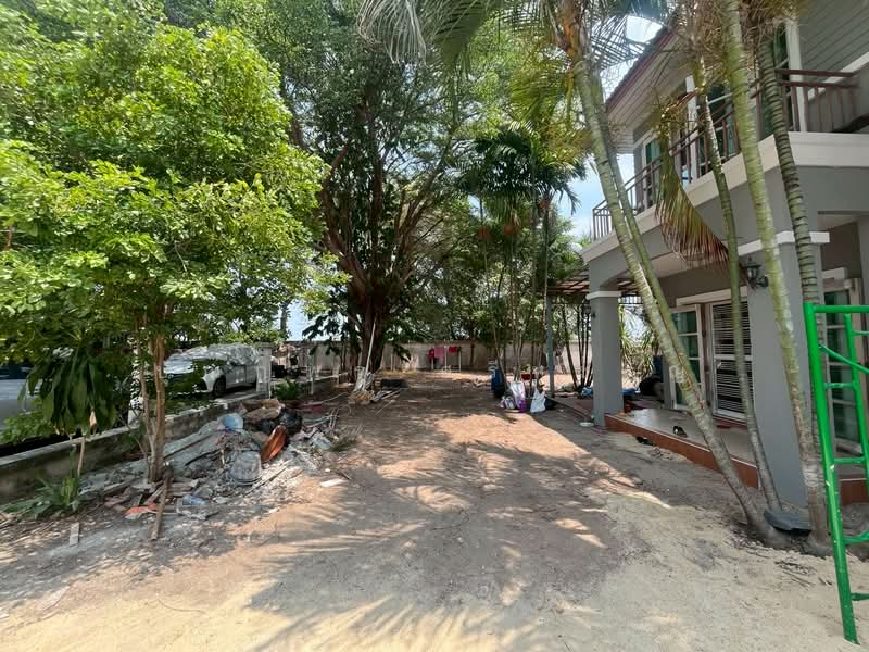 บ้านเดี่ยว หมู่บ้านชาร์ล็อตเพลส ถนนลำลูกกา ที่ดิน 2 แปลง ปลูกบ้าน 1 หลัง แปลงหัวมุม, Pathum Thani, 48/107 ลำลูกกา, Lam Luk Ka, Pathum Thani, 3 Bedrooms, 250 sqm, Single Detached House For Sale, by ปุณญพร ศรีหะรัญ, 11347698 - DDproperty.com