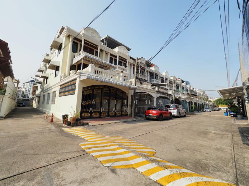 For Rent - Townhouse in Rama 3, Bangkok