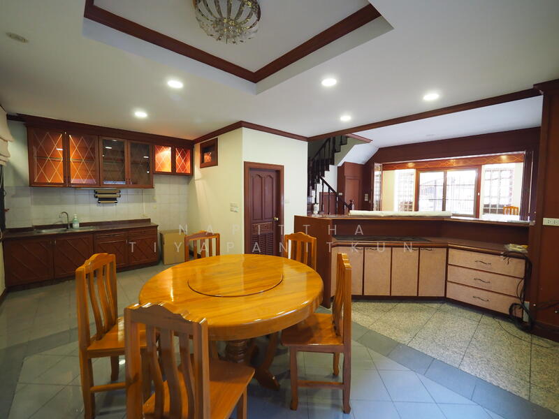 For Rent - Townhouse in Rama 3, Bangkok