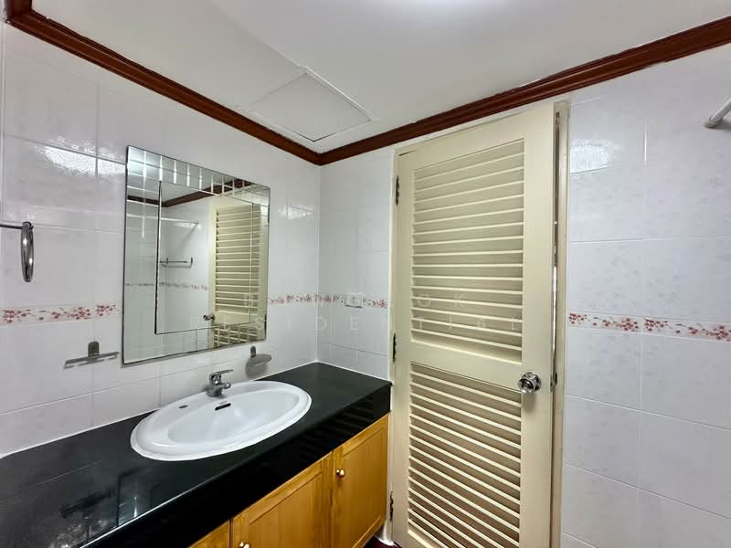 D.H.Grand Tower, Bangkok, Soi Prommit, Khlong Tan Nua, Watthana, Bangkok, 3 Bedrooms, 280 sqm, Condo For Rent, by Bangkok Residential, 11350676 - DDproperty.com