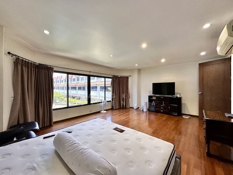 Townhouse in Compound, กรุงเทพ, Ekkamai 10, คลองตันเหนือ, วัฒนา, กรุงเทพ, 350 ตร.ม., ทาวน์เฮ้าส์ ให้เช่า, โดย Bangkok Residential, 11352170 - DDproperty.com