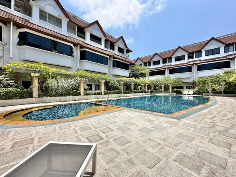 Townhouse in Compound, Bangkok, Ekkamai 10, Khlong Tan Nua, Watthana, Bangkok, 4 Bedrooms, 350 sqm, Townhouse For Rent, by Bangkok Residential, 11352170 - DDproperty.com