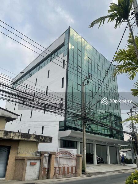ให้เช่า - ให้เช่า สำนักงานเลียบด่วน เอกมัย รามอินทรา - ลาดพร้าว (รีโนเวทใหม่) เนื้อที่ 100 ตร.ว. 1800 ตร.ม., กรุงเทพ