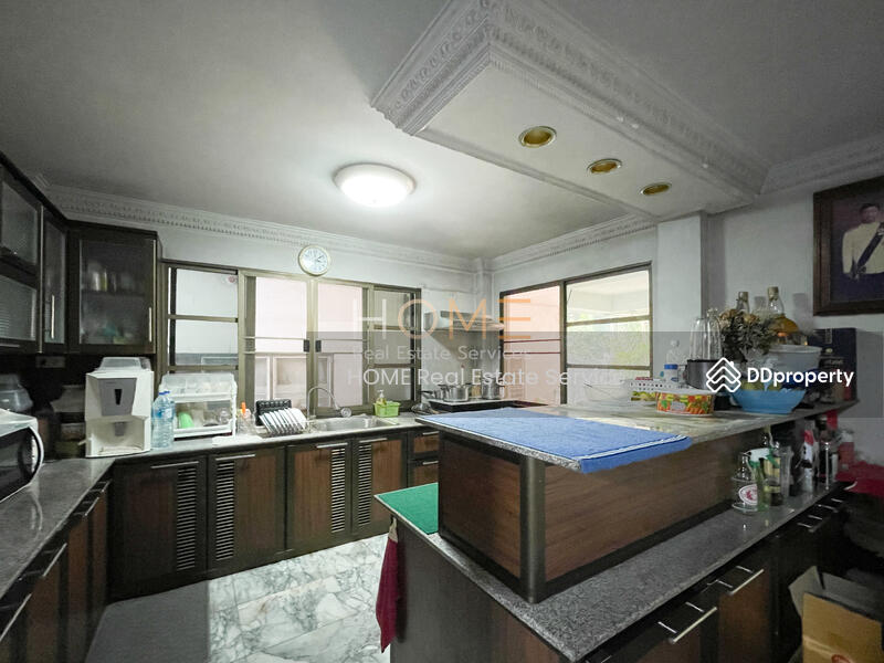 บ้านเดี่ยว รัชดา 32 : House Ratchada 32, Bangkok, Chan Kasem, Chatuchak, Bangkok, 6 Bedrooms, 480 sqm, Single Detached House For Sale, by HOME Real Estate Service, 11355480 - DDproperty.com