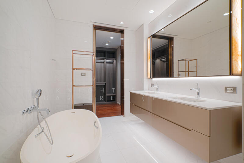 The Residences at Sindhorn Kempinski : เดอะ เรสซิเดนซ์ แอท สินธร เคมปินสกี้, กรุงเทพ, 88 ซอยต้นสน ถนน สารสิน, ลุมพินี, ปทุมวัน, กรุงเทพ, 359 ตร.ม., คอนโด ขาย, โดย Knight Frank Chartered (Thailand) Co.,Ltd, 11356372 - DDproperty.com