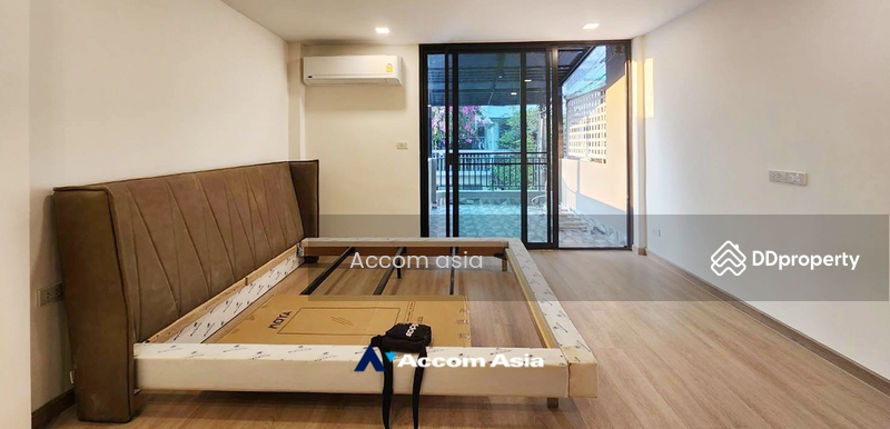 3 Bedrooms Townhouse for Rent in Sukhumvit, Bangkok near BTS Ekkamai (AA34909), Bangkok, Phra Kanong Nua, Watthana, Bangkok, 3 Bedrooms, 19 sqm, Townhouse For Rent, by Accom Asia, 11357010 - DDproperty.com