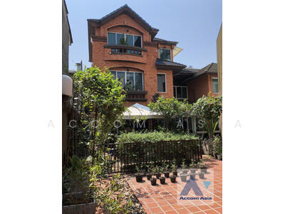 ขาย - 4 Bedrooms House for Sale in Sukhumvit, Bangkok near BTS Phra khanong (AA39609), กรุงเทพ