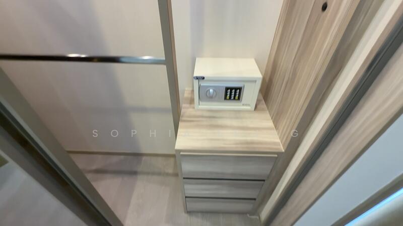 The Esse Asoke, Bangkok, 333 Soi Sukhumvit 21, Sukhumvit Road, Khlongtoei Nua, Watthana, Bangkok, 1 Bedroom, 46 sqm, Condo For Rent, by Sophia Leung, 11359919 - DDproperty.com