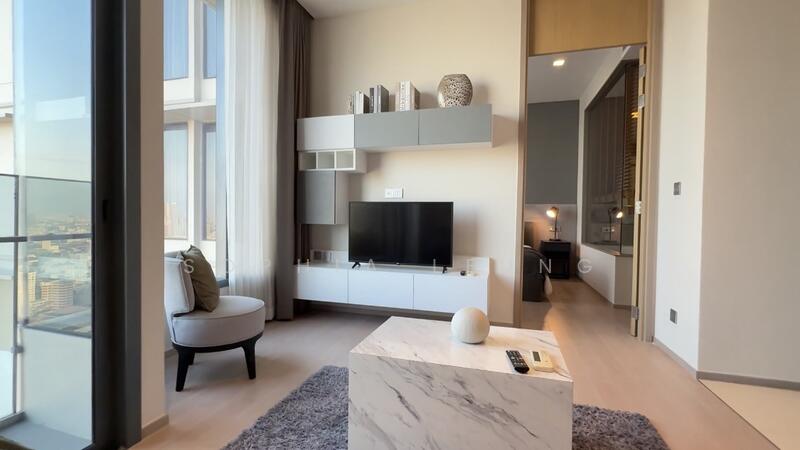 The Esse Asoke, Bangkok, 333 Soi Sukhumvit 21, Sukhumvit Road, Khlongtoei Nua, Watthana, Bangkok, 1 Bedroom, 46 sqm, Condo For Rent, by Sophia Leung, 11359919 - DDproperty.com