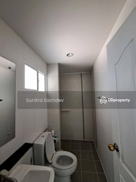 Passorn Prestiege Luxe Pattanakarn, Bangkok, Phatthanakan Road, Suan Luang, Bangkok, 3 Bedrooms, 140 sqm, Single Detached House For Rent, by Sunitra Sachdev, 11362687 - DDproperty.com