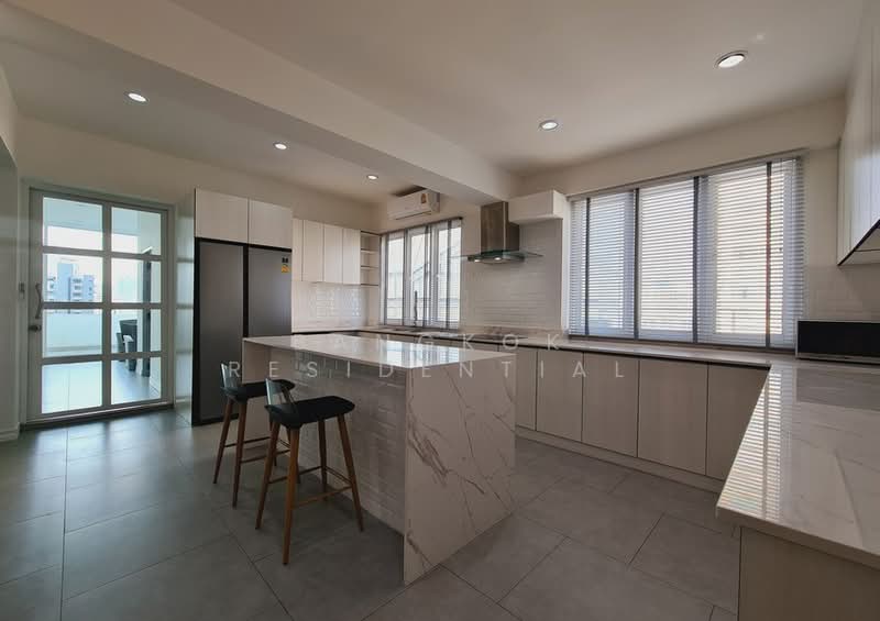 P.R. Home 1 & 2, Bangkok, Soi Thonglor 8, Khlong Tan Nua, Watthana, Bangkok, 3 Bedrooms, 400 sqm, Condo For Rent, by Bangkok Residential, 11362849 - DDproperty.com