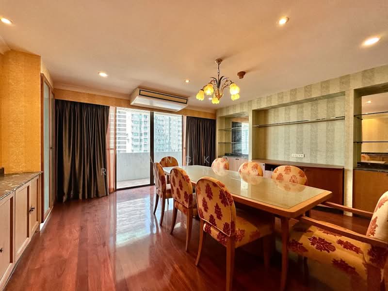 Oriental Towers, Bangkok, 25 Soi Ekkamai 12, Ekkamai Road, Khlong Tan Nua, Watthana, Bangkok, 3 Bedrooms, 350 sqm, Condo For Rent, by Bangkok Residential, 11362888 - DDproperty.com