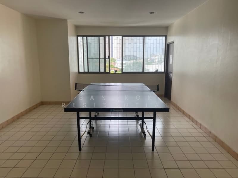Oriental Towers, Bangkok, 25 Soi Ekkamai 12, Ekkamai Road, Khlong Tan Nua, Watthana, Bangkok, 3 Bedrooms, 350 sqm, Condo For Rent, by Bangkok Residential, 11362888 - DDproperty.com