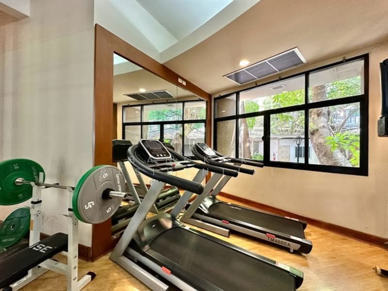 ให้เช่า - Siri Wireless Apartment : สิริ ไวเลส อพาร์ทเม้นท์, กรุงเทพ