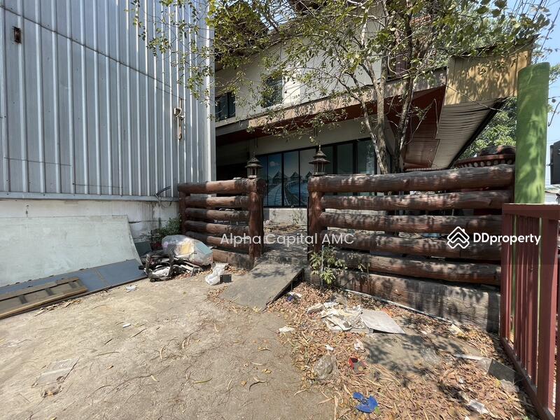 For Sale - Land and buildings, 2-storey detached house and 2-storey warehouses ZE_037_G01, Bangkok