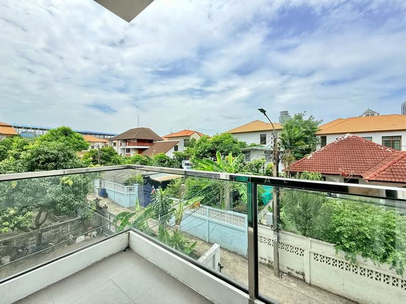 Detached House, Bangkok, Sukhumvit 65, Khlong Tan Nua, Watthana, Bangkok, 4 Bedrooms, 330 sqm, Single Detached House For Rent, by Bangkok Residential, 11363746 - DDproperty.com
