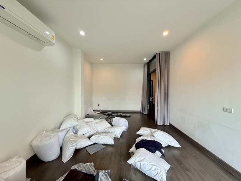 Detached House, Bangkok, Sukhumvit 65, Khlong Tan Nua, Watthana, Bangkok, 4 Bedrooms, 330 sqm, Single Detached House For Rent, by Bangkok Residential, 11363746 - DDproperty.com