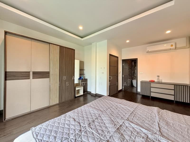 Detached House, Bangkok, Sukhumvit 65, Khlong Tan Nua, Watthana, Bangkok, 4 Bedrooms, 330 sqm, Single Detached House For Rent, by Bangkok Residential, 11363746 - DDproperty.com