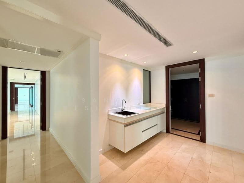Somkid Gardens, Bangkok, Ploenchit, Lumphini, Pathum Wan, Bangkok, 3 Bedrooms, 502 sqm, Condo For Rent, by Bangkok Residential, 11364541 - DDproperty.com