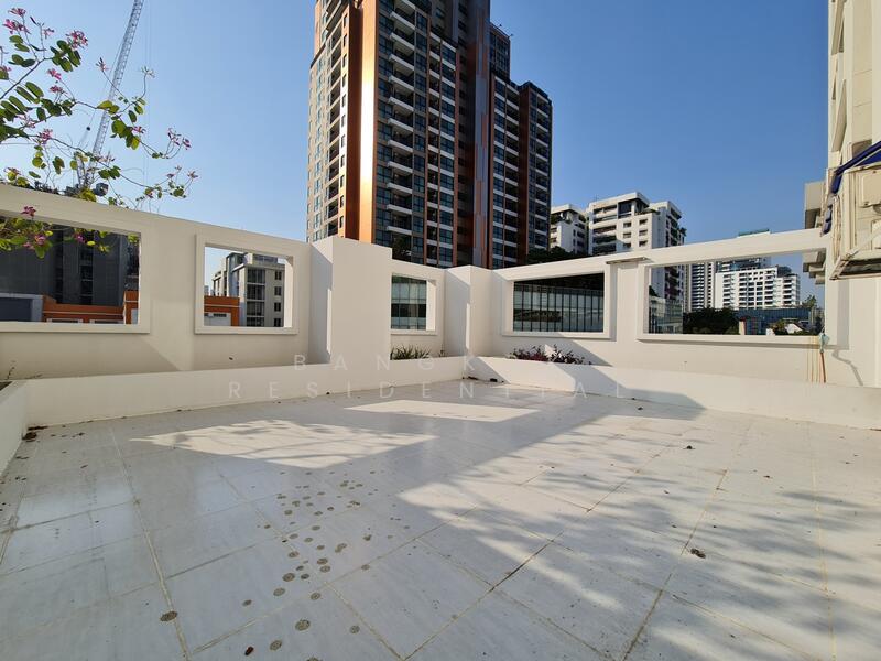 Royal Castle Sukhumvit, Bangkok, 30 Soi Sukhumvit 39, Khlongtoei Nua, Watthana, Bangkok, 3 Bedrooms, 320 sqm, Condo For Rent, by Bangkok Residential, 11365123 - DDproperty.com