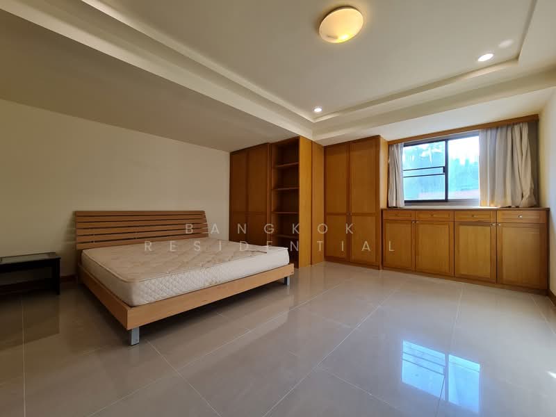 Royal Castle Sukhumvit, Bangkok, 30 Soi Sukhumvit 39, Khlongtoei Nua, Watthana, Bangkok, 3 Bedrooms, 320 sqm, Condo For Rent, by Bangkok Residential, 11365123 - DDproperty.com