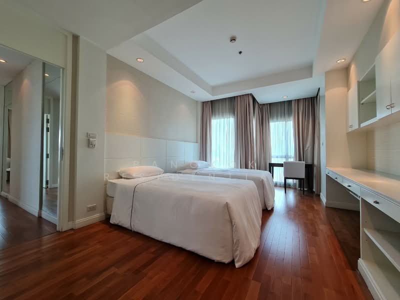 Royal Residence Park, Bangkok, 99 Royal Resident Park Lumphini, Lumphini, Pathum Wan, Bangkok, 4 Bedrooms, 385 sqm, Condo For Rent, by Bangkok Residential, 11366175 - DDproperty.com