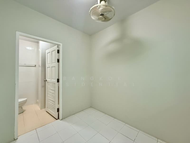 L8 Residence, Bangkok, 7 Soi Nai Lert, Wireless Road, Lumphini, Pathum Wan, Bangkok, 3 Bedrooms, 300 sqm, Apartment For Rent, by Bangkok Residential, 11366756 - DDproperty.com