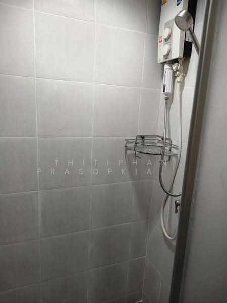 Lumpini Ville Sukhumvit 77-2, Bangkok, On Nut Rd, Suan Luang, Bangkok, 1 Bedroom, 30 sqm, Condo For Rent, by Thitiphan Prasopkiatpoca, 11367084 - DDproperty.com